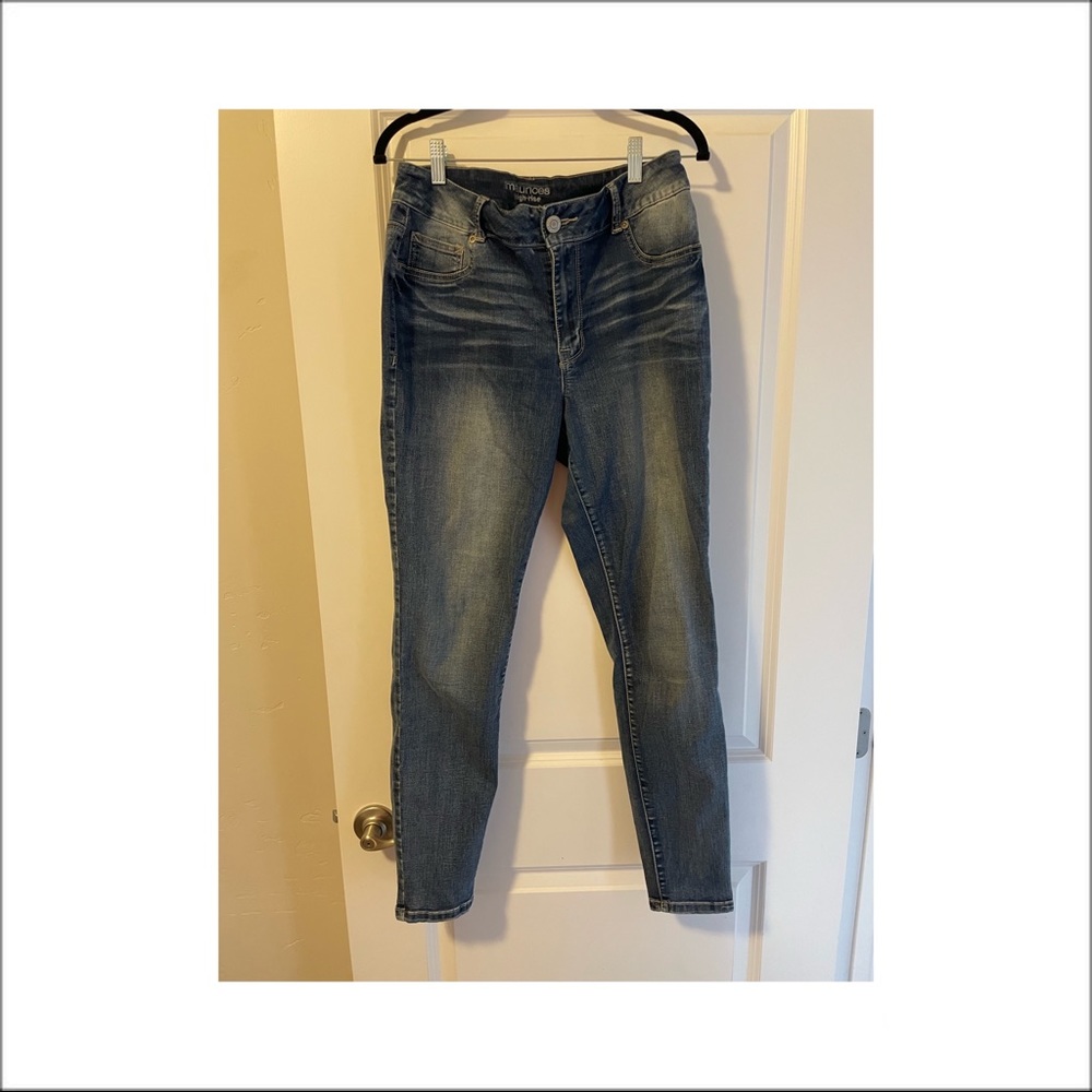 Maurices high rise jeggings, size M